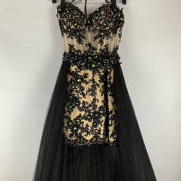 Dresses & Skirts - Black Lace Prom Formal Party Dress Size 6